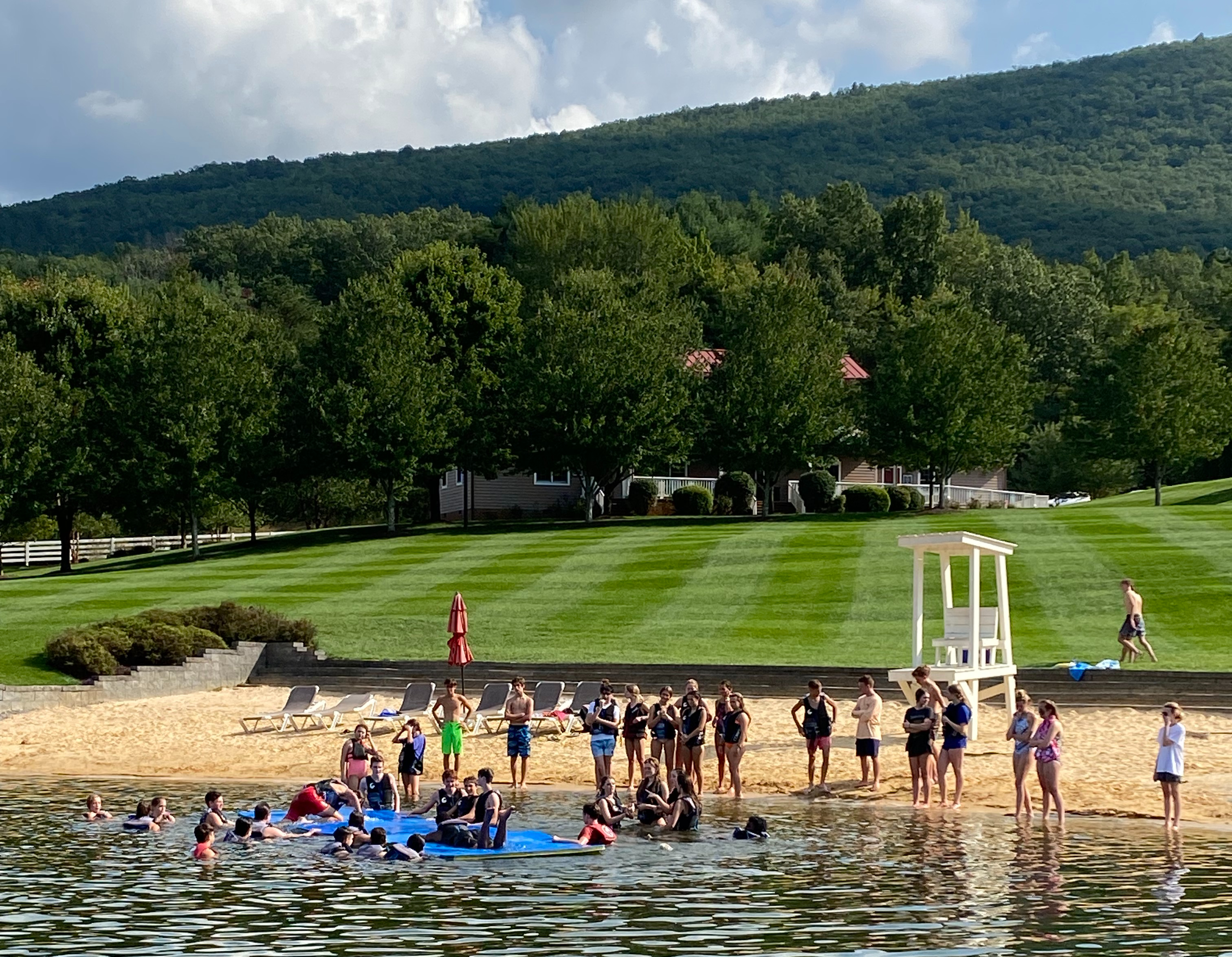 Upper School students relax at the Young Life Center in Rockbridge, VA during the annual retreat.